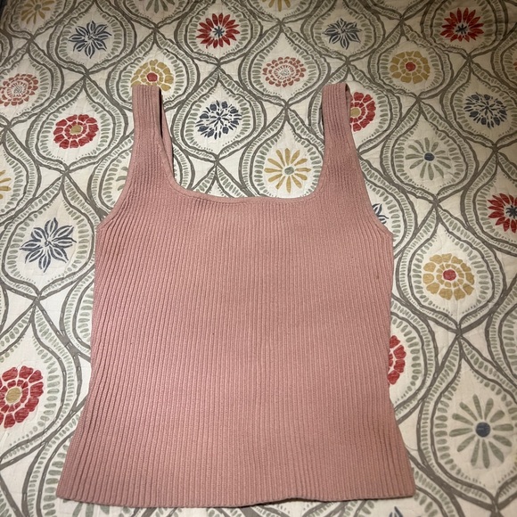 Aritzia Babaton Square Neck Sculpt Tank Top - Picture 1 of 2
